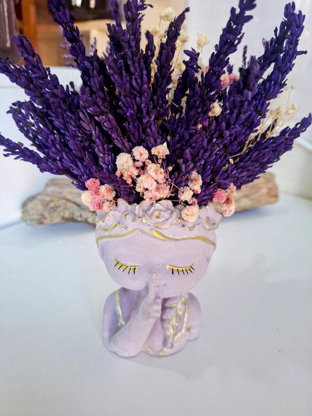 Niña lavanda Morada 