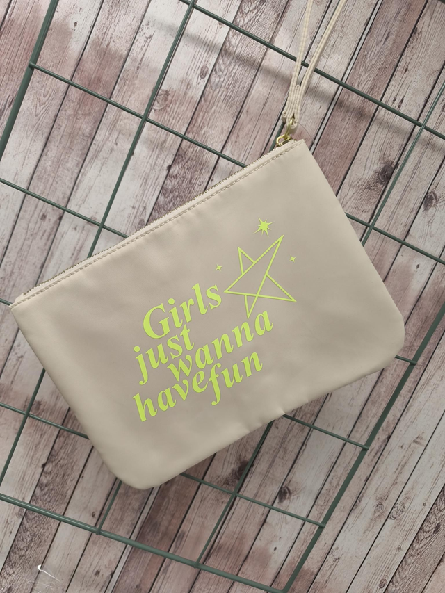 Clutch Creme , Girls Just wanna have fun