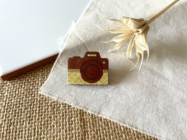 Broche Appareil photo - Couleurs variées