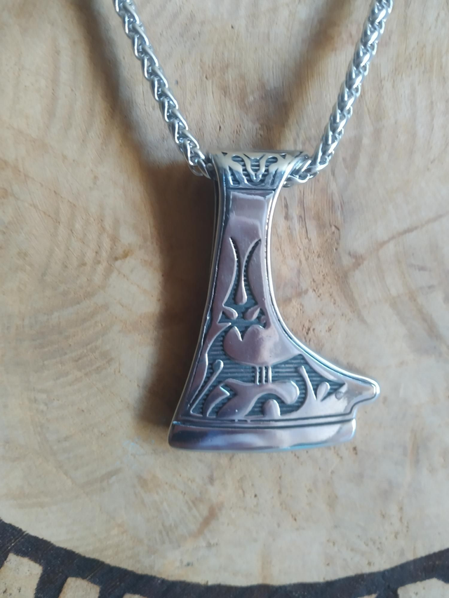Collier hache bouc de Thor acier inoxydable 