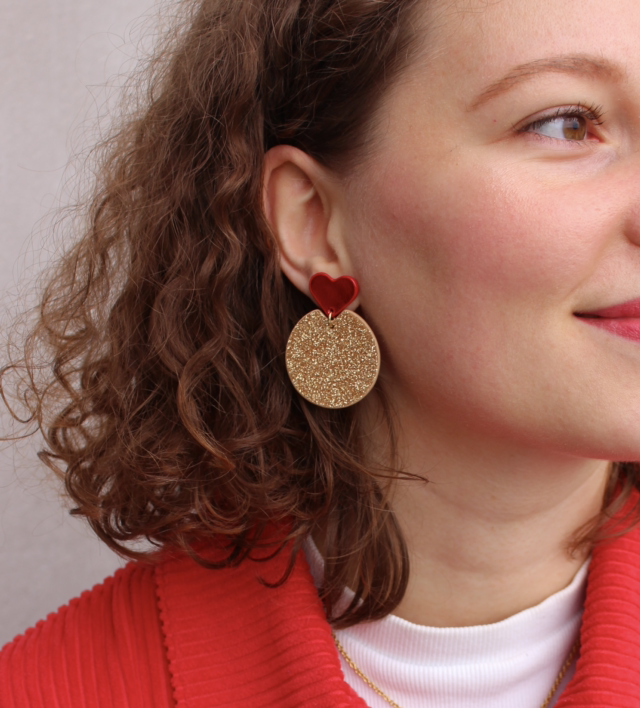 Kira • doré pailleté, rouge métallisé
