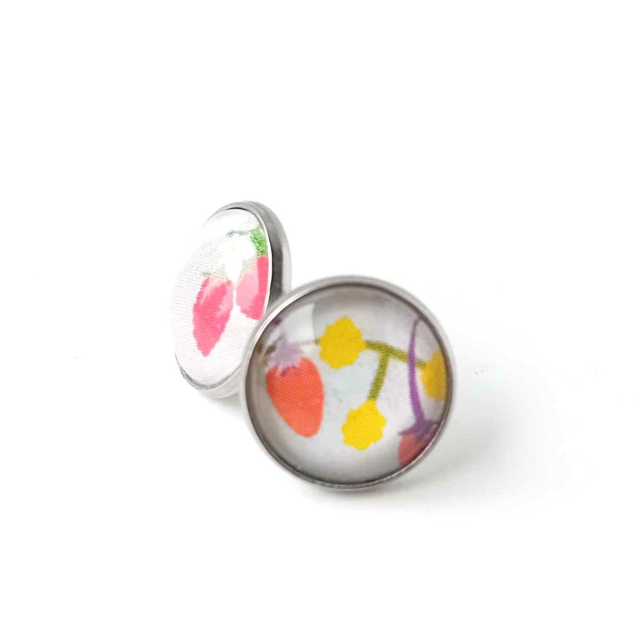 Puces d'oreilles en PAPIER recyclé - Fruits rouges - Pièces Artisanales et Uniques 