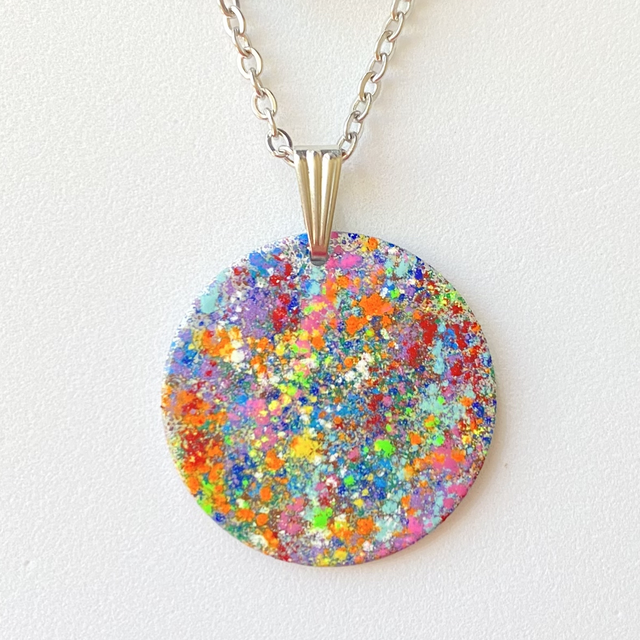 Colourful round pendant necklace