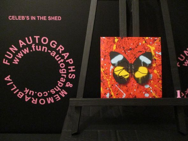 Ed Sheeran - 'Overpass Graffiti' Authentic Autographed Single Cover (1)