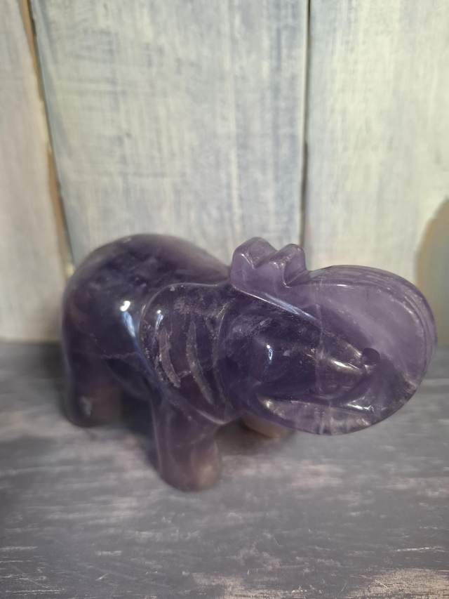 Black Rose Fluorite Elephant 