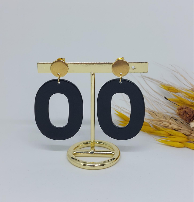 Boucles d'oreilles Agathe noire 