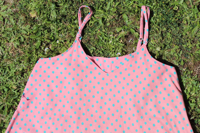 Robe à pois rose et verte - Taille 2