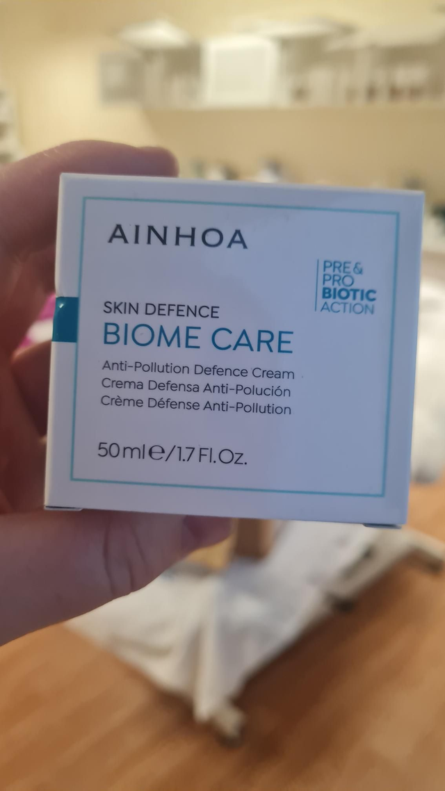 Ochranný krém s probiotikami pre normálnu a zmiešanú pleť, narušenú kožnú bariéru s ľahšou textúrou 50ml VÝPREDAJ 