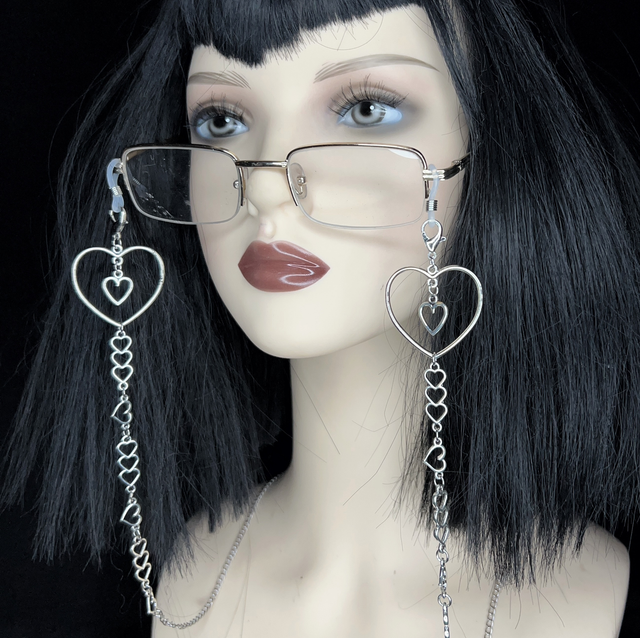 Adore glasses chains
