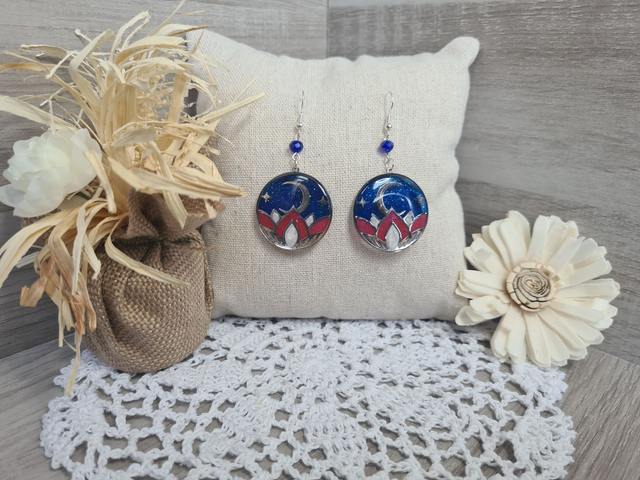 Boucles d&#039;oreilles argentées lotus Légères Et Hypoallergénique