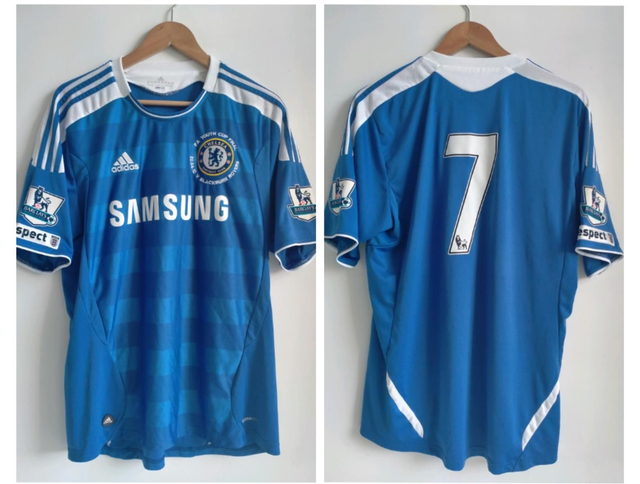 Mens Large Chelsea 2012 Football Shirt - Rare embroidery & patches