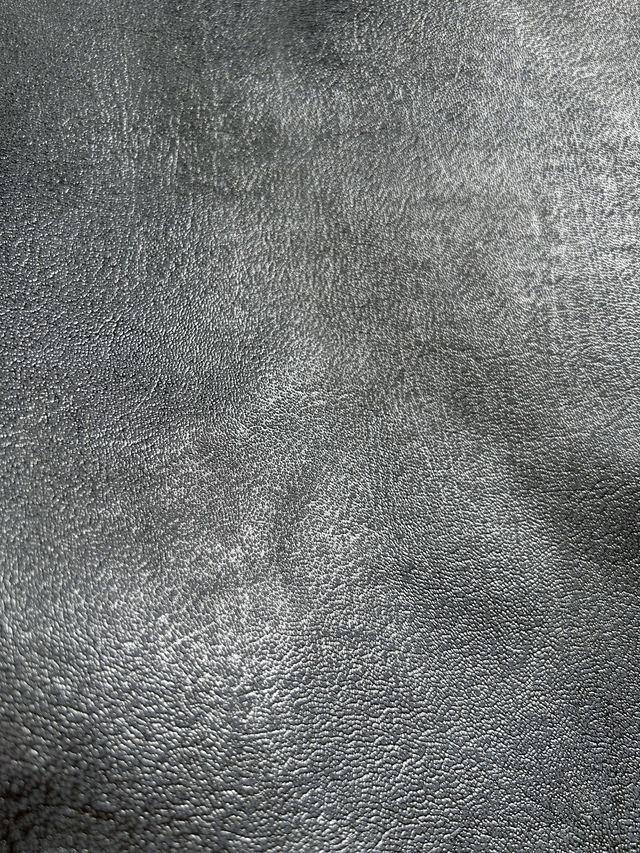 Chute de cuir doré (Chut11)