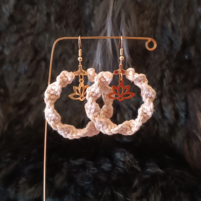 Boucles d'oreilles Lotus