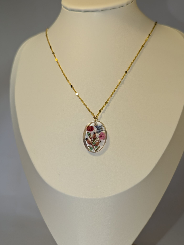 collier pendentif résine et fleurs séchées - plusieurs couleurs