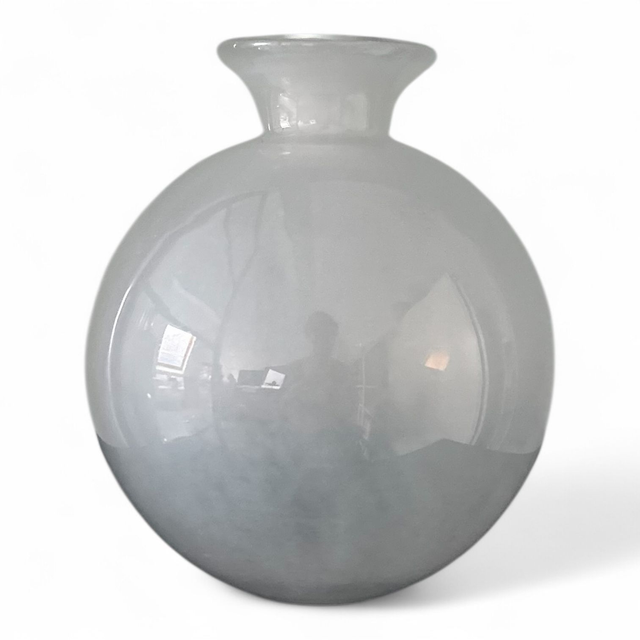 Fidrio Bolvase White (milky glass) M