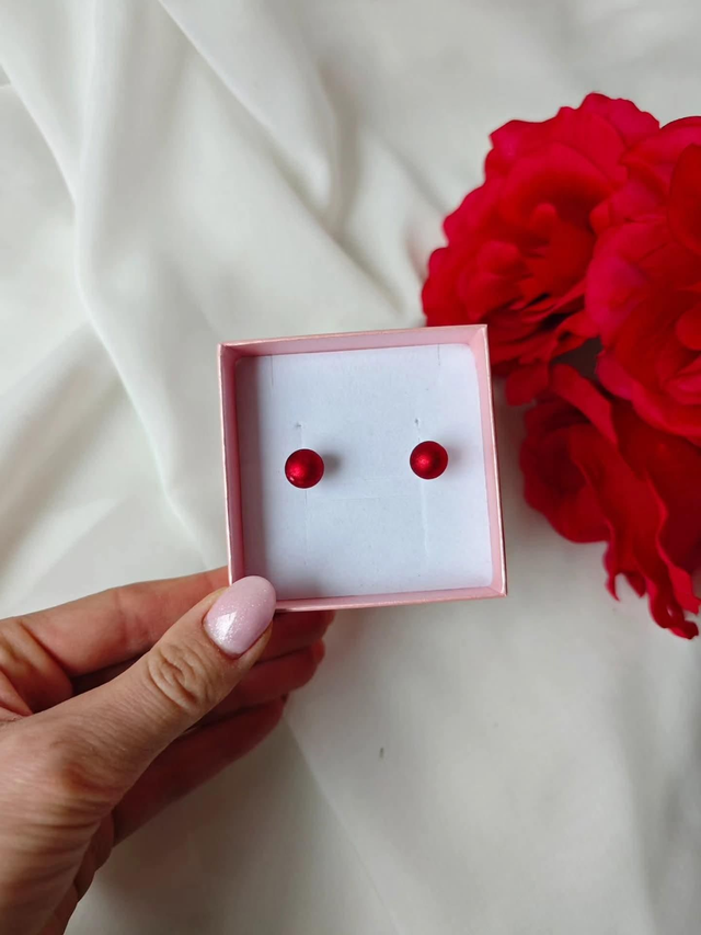 Valentinova kolekcija - Perle s rdečim sijajem