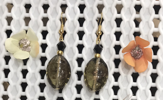 Light Green Dangling Earrings-LGD01