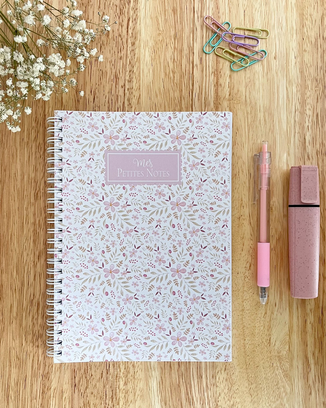 Carnet de notes fleuri – Motif floral aquarelle