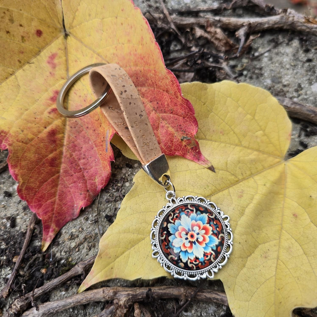 Porte-clés en liège plat naturel et cabochon n°5