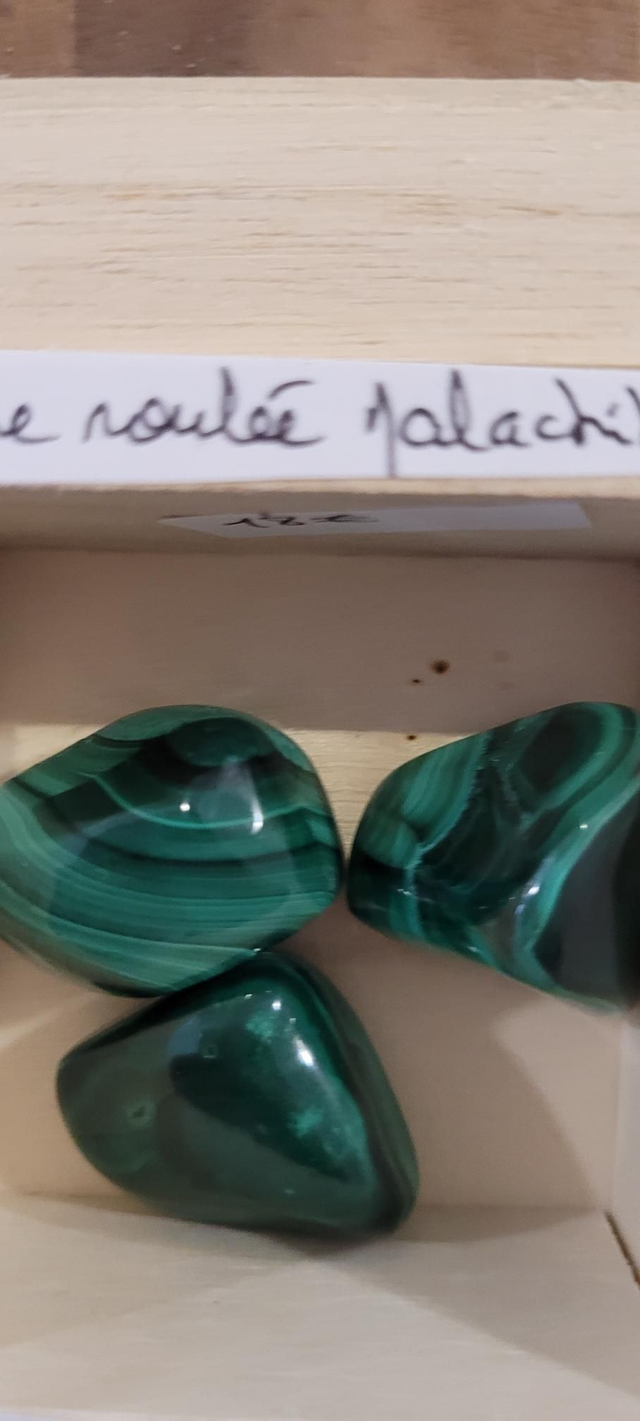 Malachite pierre roulée 