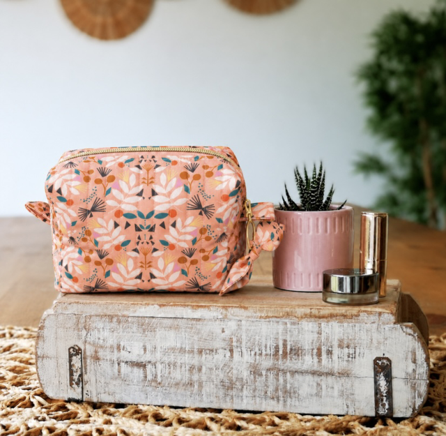 Cosmetic Bag Quilted - Floral Peach 