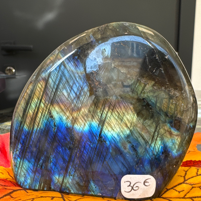 Labradorite 