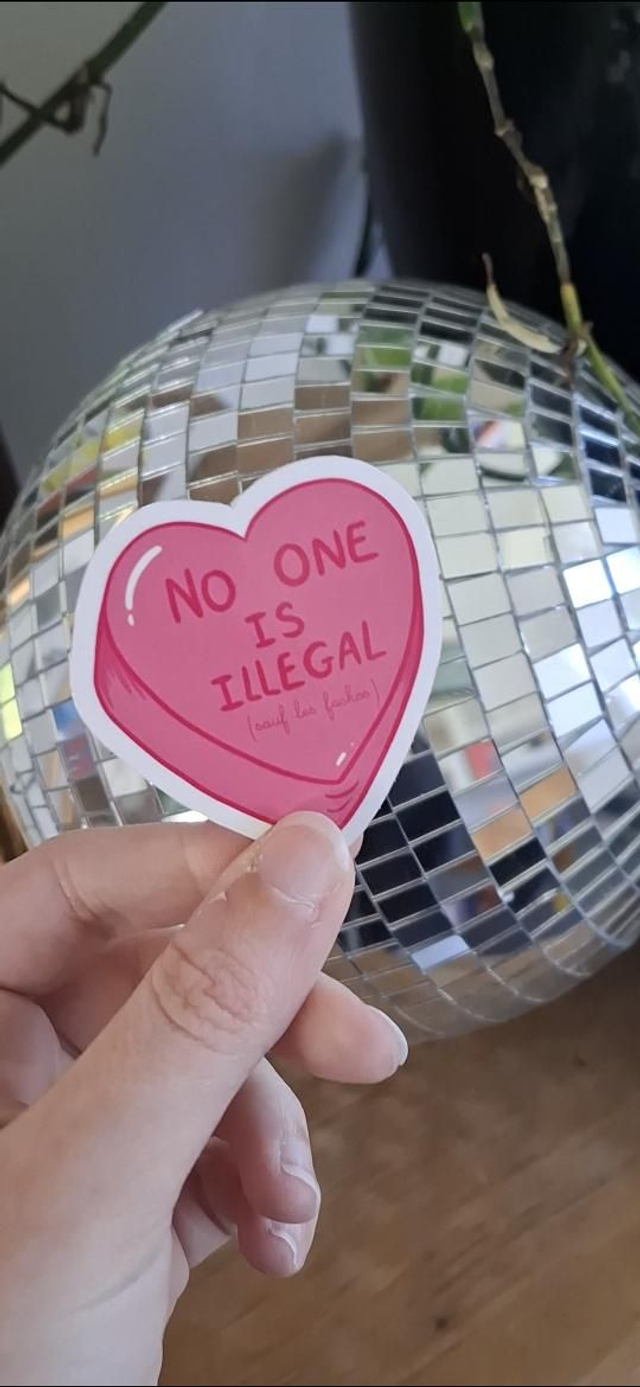 Sticker No one is illegal