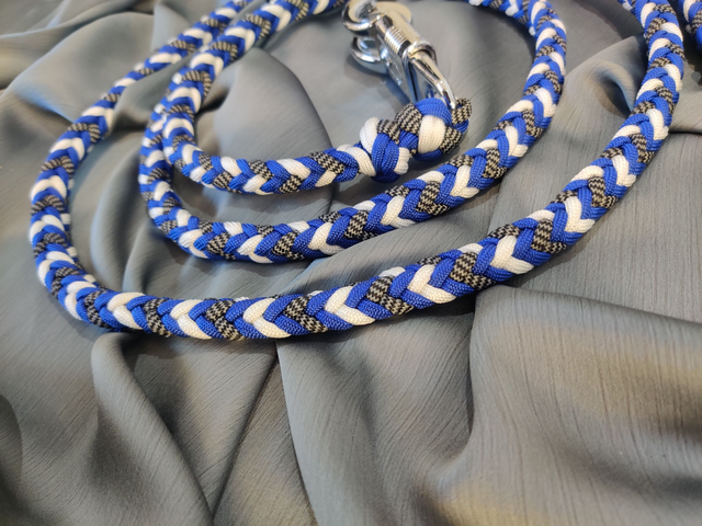 Stock: Leadrope - Blue, white, reflective, Herringbone, panic