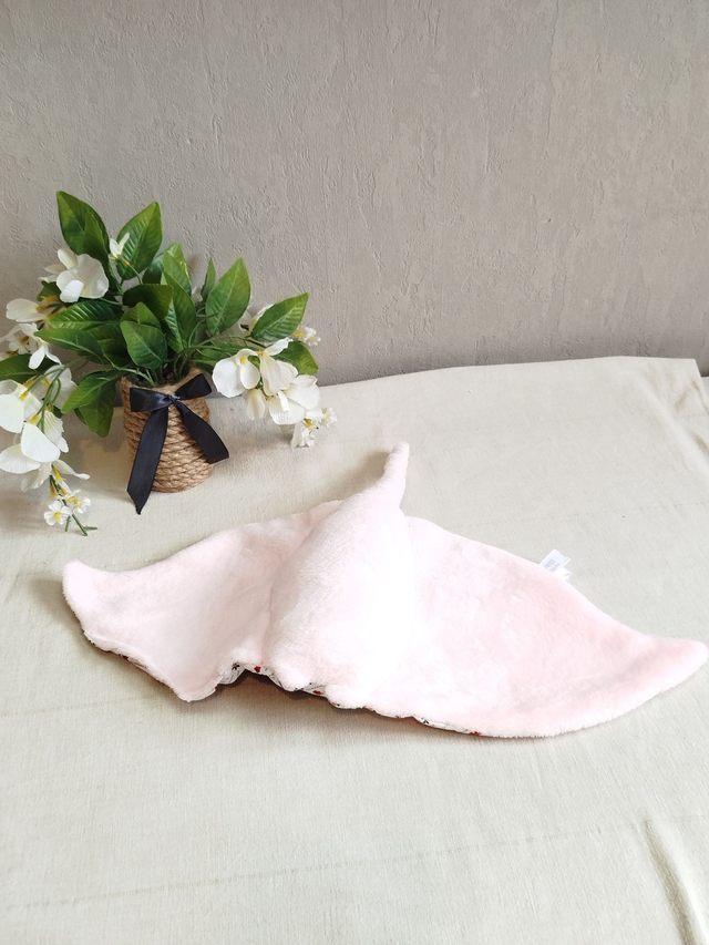 Raie manta rose pale
