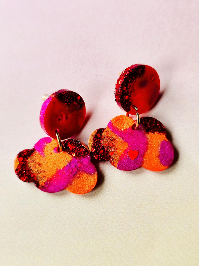 Boucles d&#039;oreilles Nuages rose et rouge