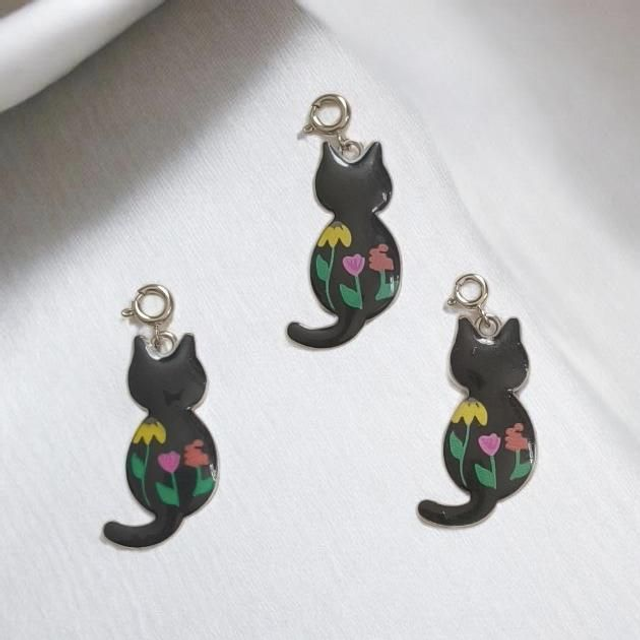 🐱 Charm's Chat Émaillé Argenté – Breloque 30 x 12 mm | La Mondaine Créations