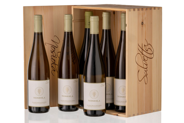 cassa in legno >> verticale 19, 20, 21 -  6 bott. 0,75 l Nosiola Vigneti delle Dolomiti IGT biologico >> 2 bott.  per ogni annata