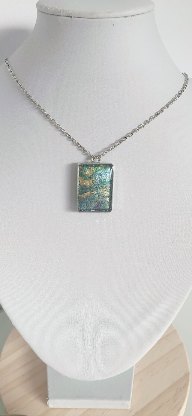 Collier Peint à la main "Paysage de Bord de Mer"