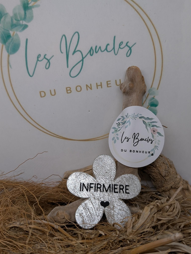 Broche personnalisée Marguerite Infirmière 