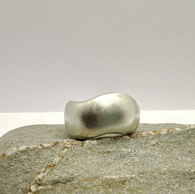 Heavyweight Curvy Ring