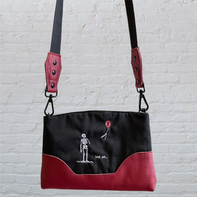 🩻 The Sad Skeleton Bag