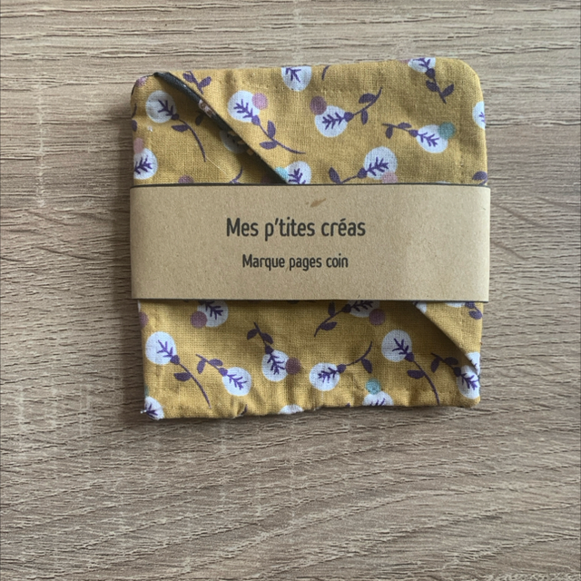 Marque pages coin en tissu