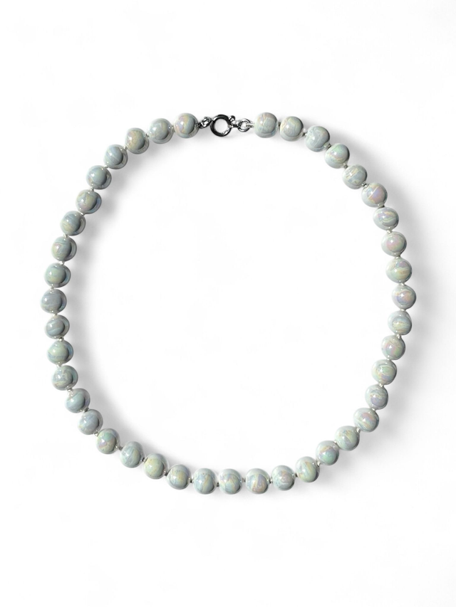 Collier blanc
