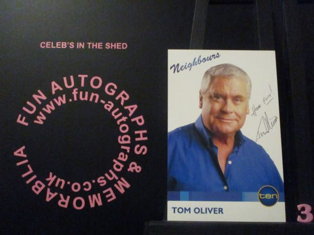 Tom Oliver (Lou Carpenter) Authentic Autographed Neighbours 6x4 Cast Card (3)