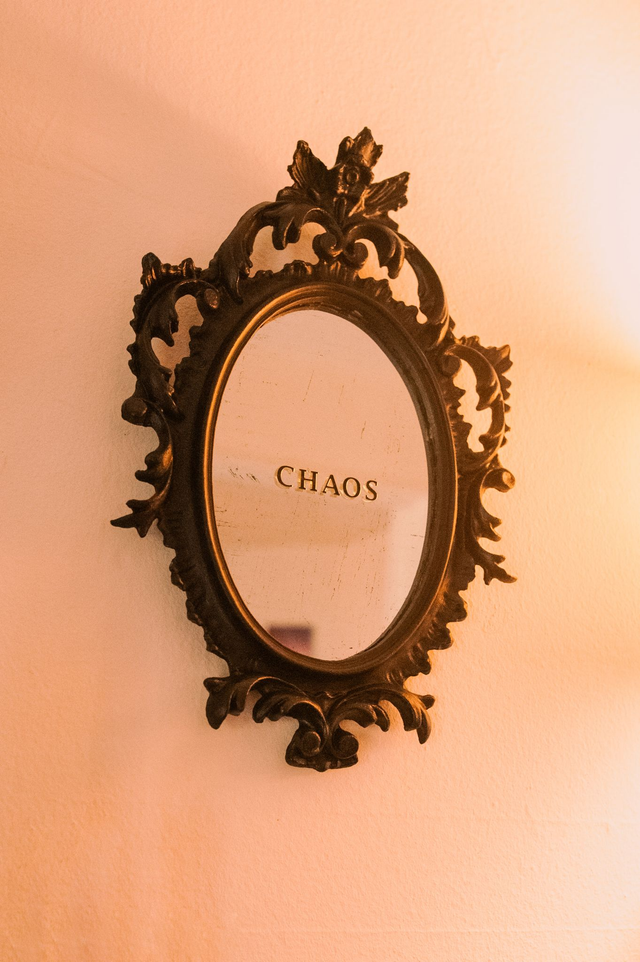 Miroir 'Chaos' 🖤
