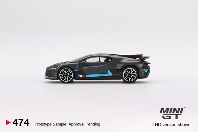MGT00474 Mini GT 1/64 Bugatti Divo Presentation (LHD)