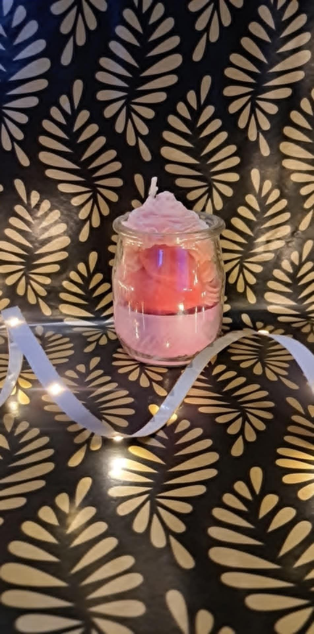 bougie  chantilly (senteur licorne) 