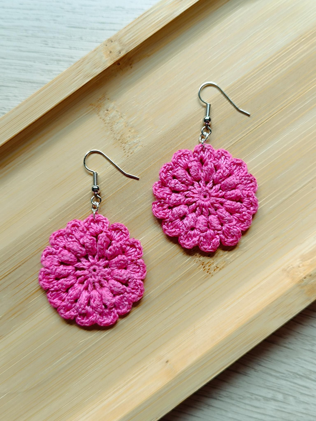 Boucles d'oreilles HORTENSE en Micro-Crochet -  Rose Fuchsia 
