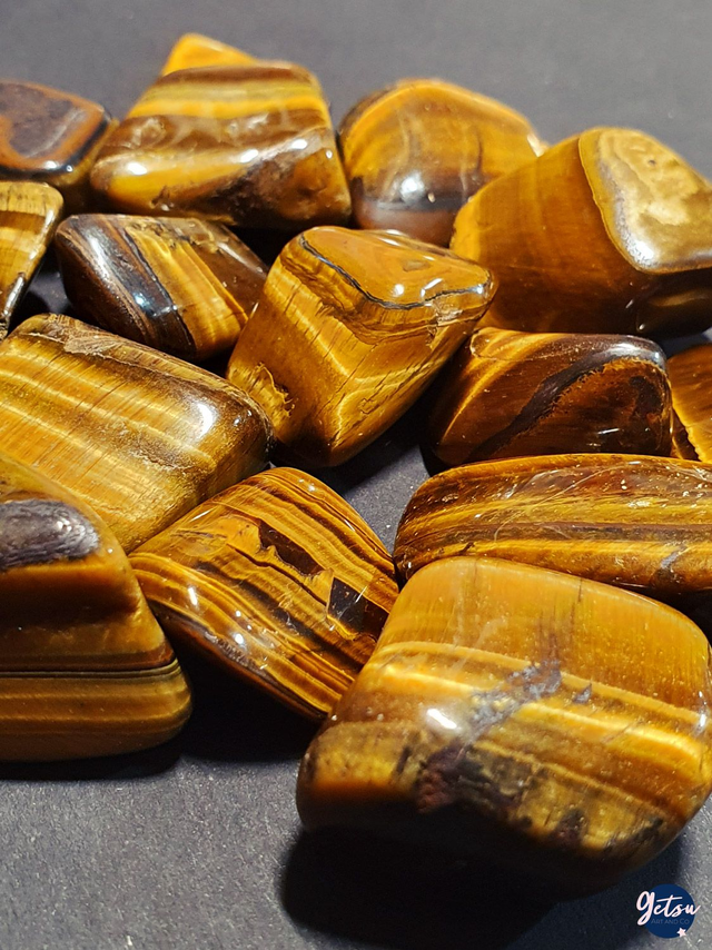 Pierre roulée d&#039;oeil de tigre