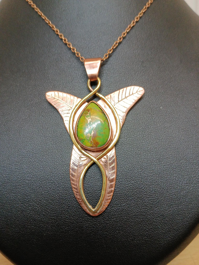 Pendentif Ange turquoise verte.