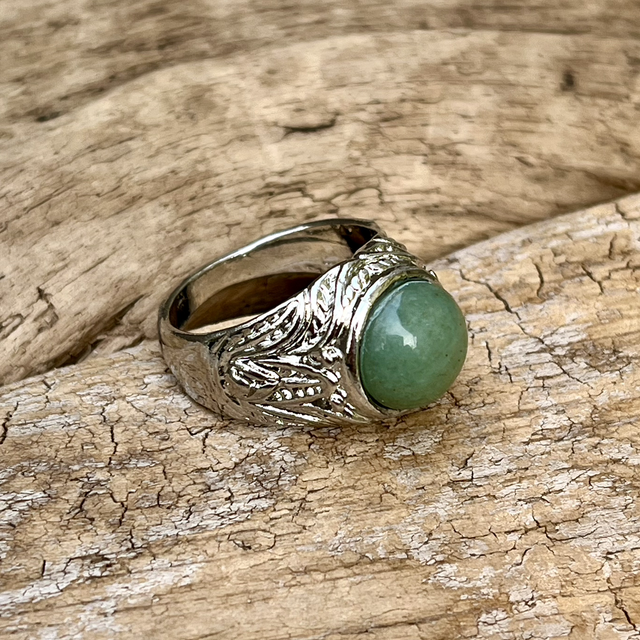 Aventuriini kivisormus