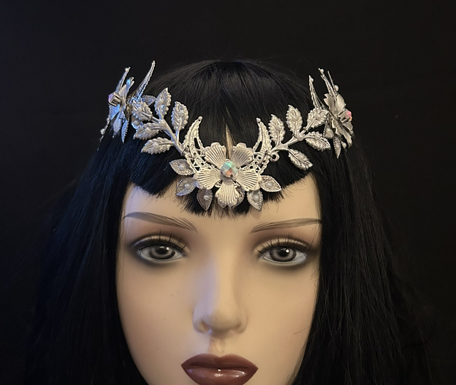 Sage tiara