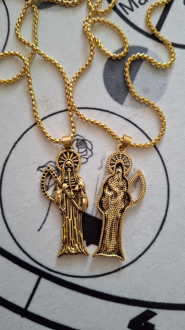 Collier Santa Muerte dorée 