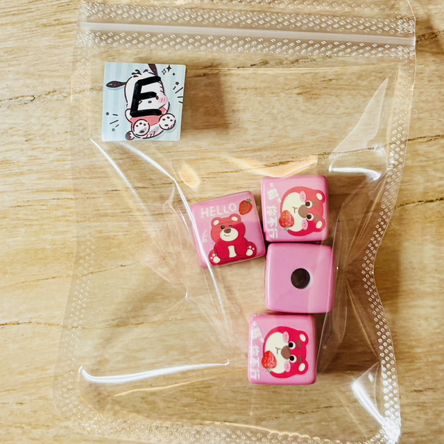 E- 4 pink bear character cube beads 