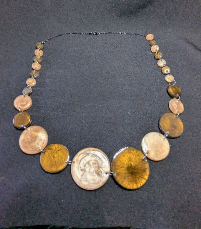 Collier disques marrons